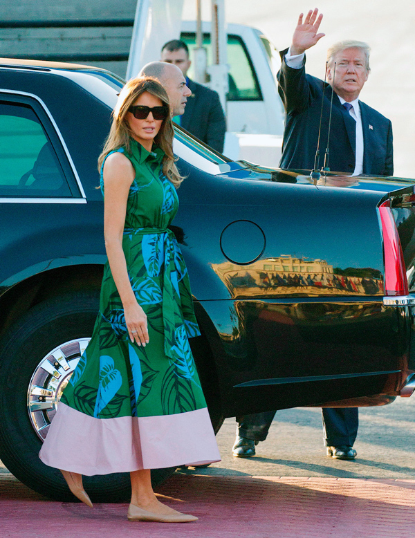 Loạt váy áo 1 tỷ đồng của Melania Trump trong chuyến công du châu Á
