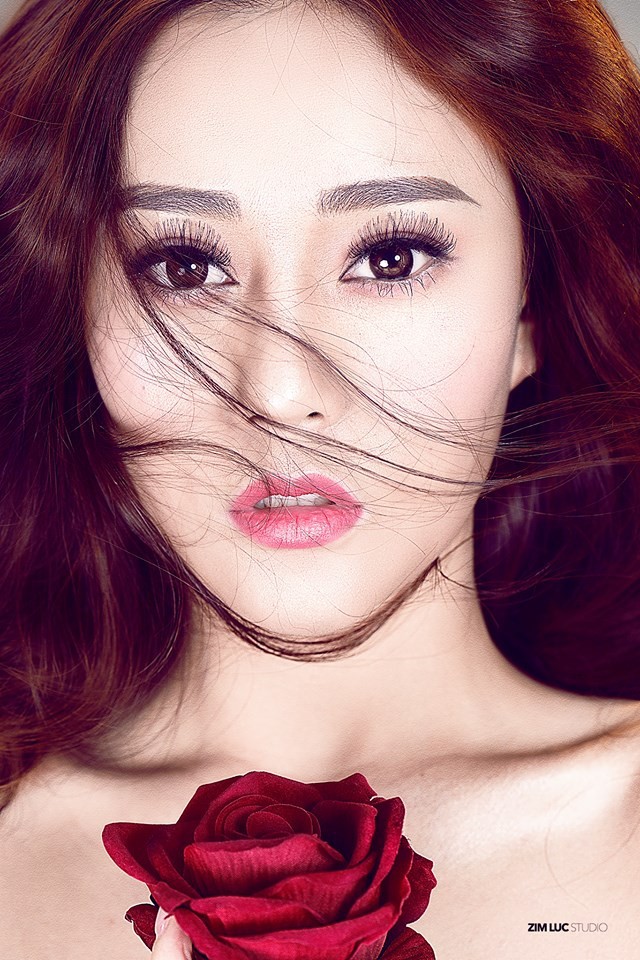 Mỹ nhân Ngược chiều nước mắt và nỗi ê chề khi đi xin rửa bát, phục vụ quán bi-a Mỹ nhân Ngược chiều nước mắt và nỗi ê chề khi đi xin rửa bát, phục vụ quán bi-a