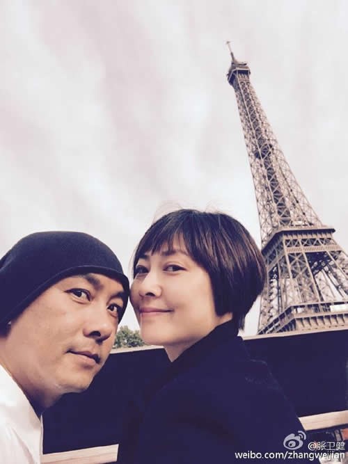 Hết thời phải hát ở nông thôn nhưng Trương Vệ Kiện có cuộc sống xa hoa gây choáng ngợp