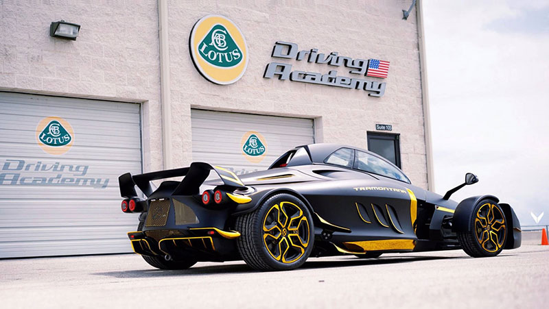 Siêu xe Tramontana mạ vàng độc nhất vô nhị trên thế giới