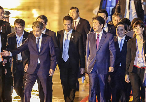 Thủ tướng Abe không phát biểu tại CEO Summit vì lý do sức khỏe