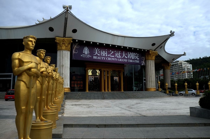 Vương miện Sắc đẹp - tòa nhà chào đón Miss World ở Trung Quốc