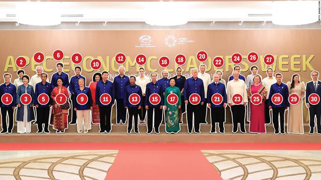 Giải mã bức ảnh các lãnh đạo APEC 2017 Giải mã bức ảnh các lãnh đạo APEC 2017