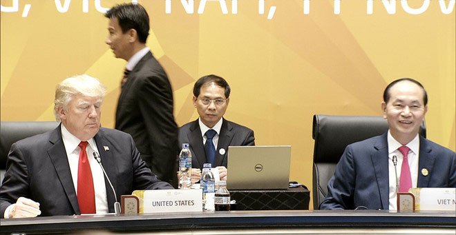 Lãnh đạo APEC tới dự phiên đầu tiên của Hội nghị Cấp cao Lãnh đạo APEC tới dự phiên đầu tiên của Hội nghị Cấp cao