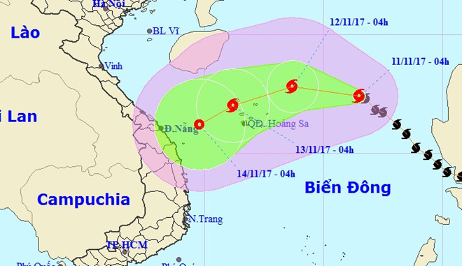 Bão số 13 di chuyển chậm lại, đổi hướng