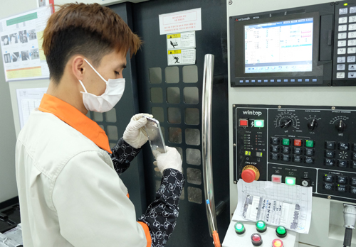 Đối tác Hàn Quốc ngạc nhiên trước trình độ kỹ thuật của kỹ sư Bkav