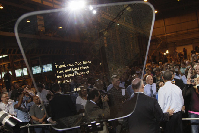 Công nghệ giúp Tổng thống Trump diễn thuyết lưu loát