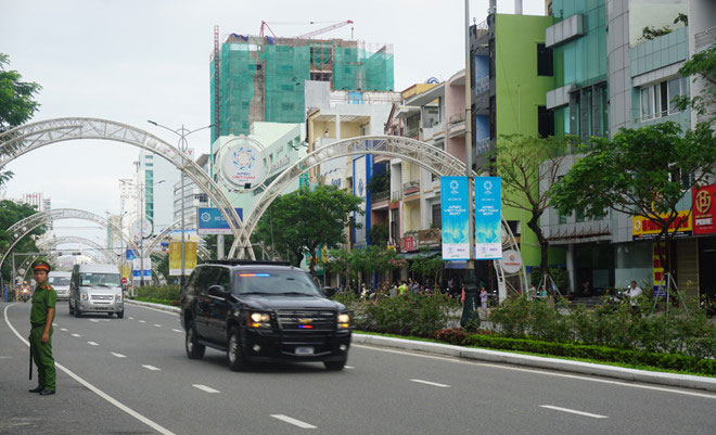 Chủ tịch nước chiêu đãi Tổng thống Mỹ Donald Trump