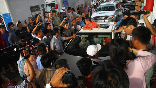 Thủ tướng yêu cầu không để xảy ra ùn tắc ở các trạm thu phí dịp Tết