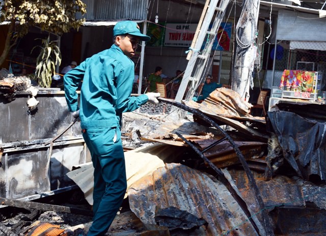Cháy 11 ki-ốt chợ, thiệt hại hơn 2 tỷ đồng