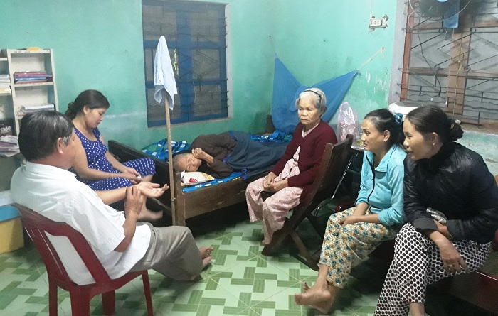 Bác sĩ lý giải cụ bà 90 bất ngờ ngồi dậy lúc gia đình lo hậu sự