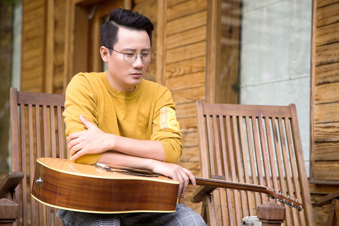 Hoàng Bách: Tôi đau lòng khi bị hỏi ‘Anh còn đi hát không?’