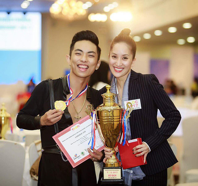 Khánh Thi tiết lộ cuộc sống với chồng kém 12 tuổi, làm dâu nhà đại gia