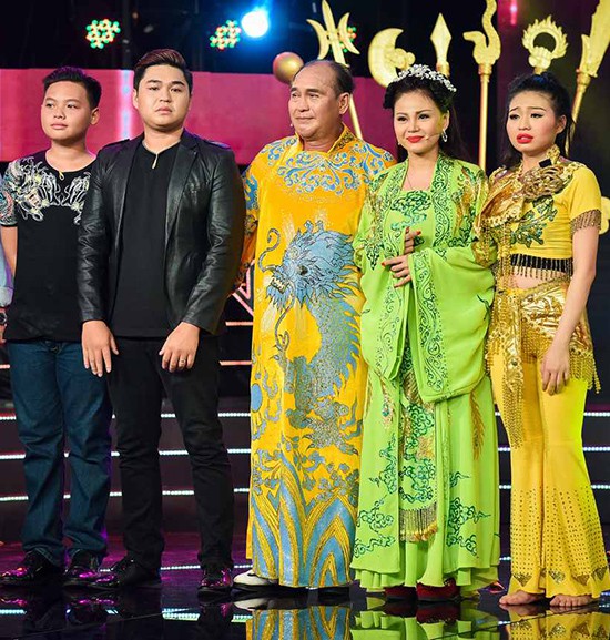 Nhìn lại các vụ đấu tố lùm xùm của sao Việt làm nên một năm 2017 đầy thị phi cho làng giải trí