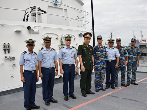 Philippines chào đón tàu cảnh sát biển lớn nhất Việt Nam