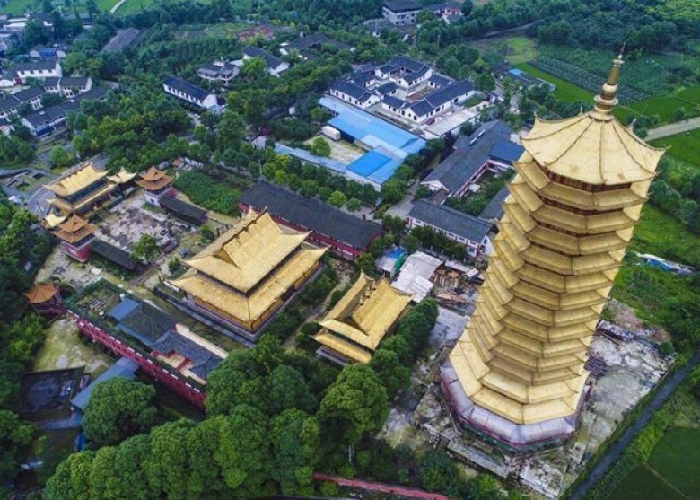 Tháp cổ bằng gỗ cao nhất châu Á bị thiêu rụi