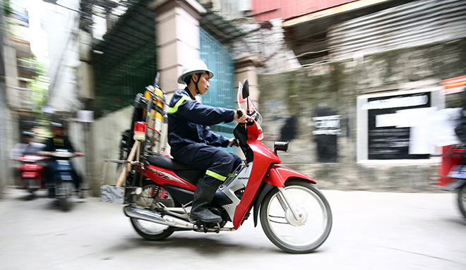 Cận cảnh xe chữa cháy siêu nhỏ, lần đầu xuất hiện ở Hà Nội