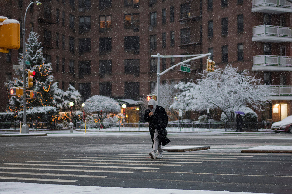 Bão tuyết tấn công Bờ Đông nước Mỹ, 260.000 người bị mất điện