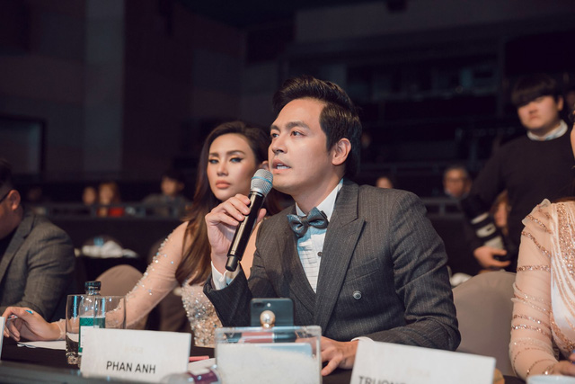 Trưởng BGK lên tiếng việc MC Phan Anh bất bình, bỏ chấm Hoa hậu giữa chừng