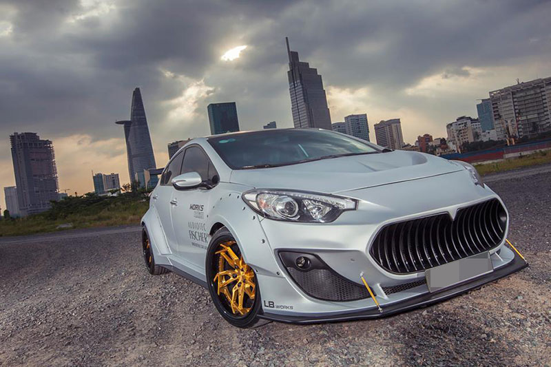 Kia K3 biến thành siêu xe Maserati GranTurismo tại Việt Nam Kia K3 biến thành siêu xe Maserati GranTurismo tại Việt Nam