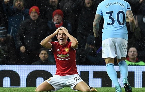 Mourinho: Man City rất mạnh, nhưng cũng rất may