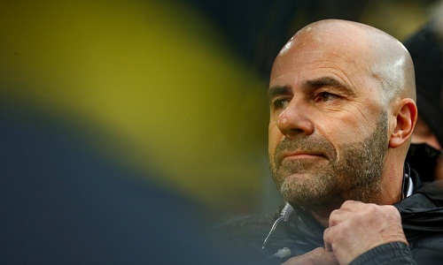 Dortmund sa thải HLV Peter Bosz