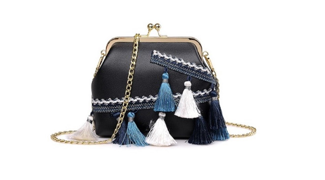 3 gợi ý trang phục cho ngày Giáng sinh thêm rực rỡ