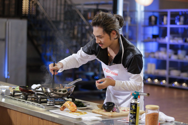 Lơ là và khinh địch, Lý Quí Khánh suýt chút nữa bị loại tại Vua đầu bếp Việt