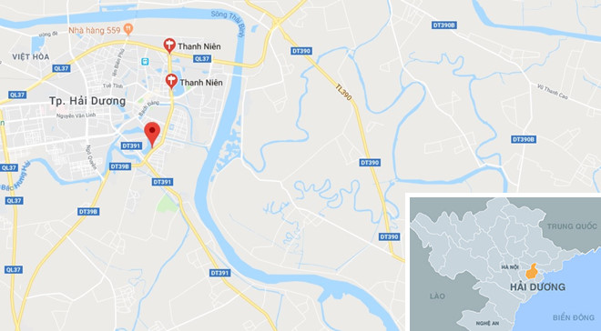 Ford Ranger lộn trên đường sau va chạm liên hoàn, một người tử vong