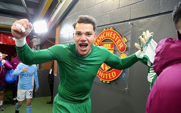 Diễn biến mới vụ ẩu đả ở Old Trafford: Rojo dẫn đồng đội đi trả thù cho Mourinho