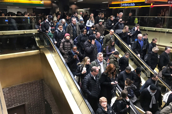 Đánh bom ống tại ga tàu điện ngầm ở trung tâm New York