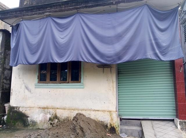 Đình chỉ hoạt động cơ sở giữ trẻ nghi đánh bé gái 1 tuổi