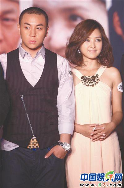 Tình cũ của Thích Tiểu Long lộ ảnh hẹn hò với người mới chỉ sau 3 ngày ly hôn