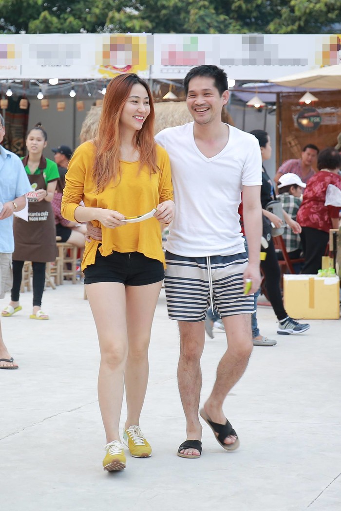 Vừa về nước, Ngân Khánh giản dị đi chơi cùng chồng đại gia