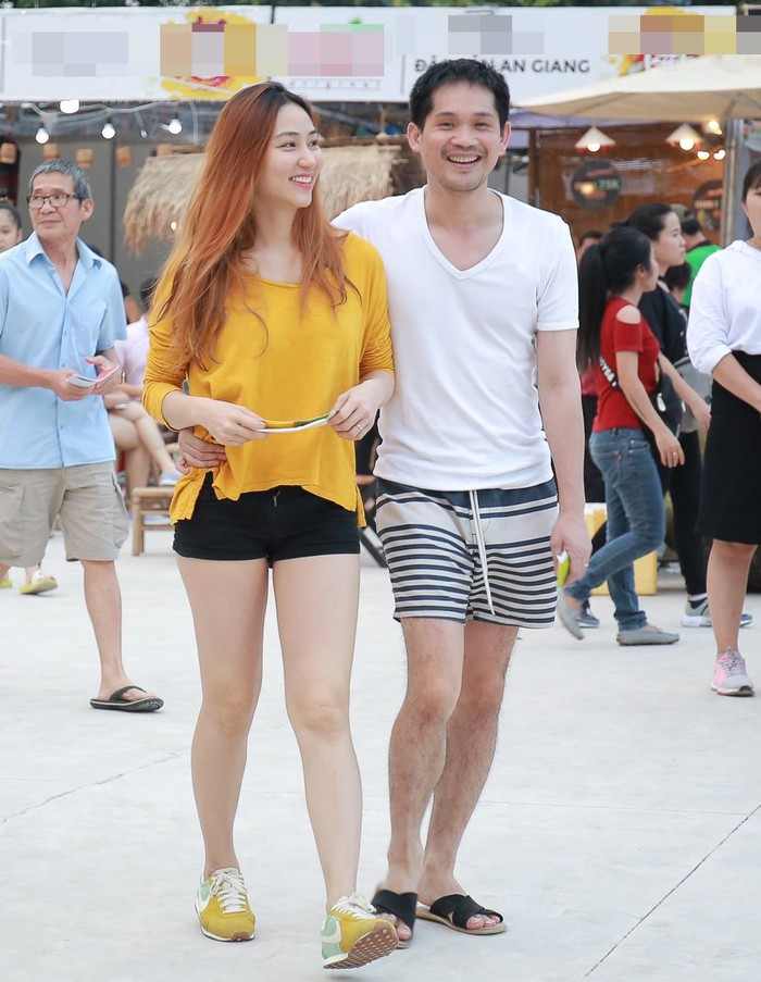 Vừa về nước, Ngân Khánh giản dị đi chơi cùng chồng đại gia