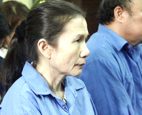 Nữ giám đốc ngân hàng tham ô 2.600 lượng vàng bị đề nghị tử hình