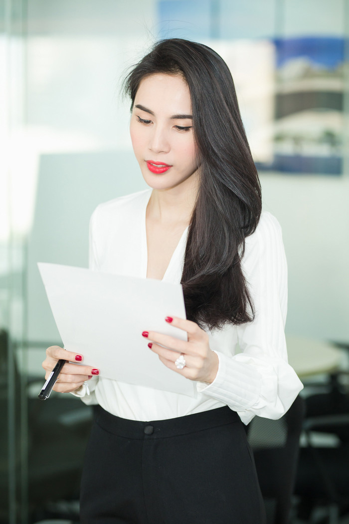 Thủy Tiên gây bão khi làm điều này cho Công Vinh trong ngày sinh nhật Thủy Tiên gây bão khi làm điều này cho Công Vinh trong ngày sinh nhật