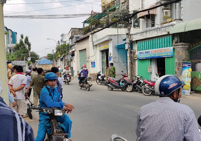 Cả gia đình 3 người chết bất thường ở Sài Gòn