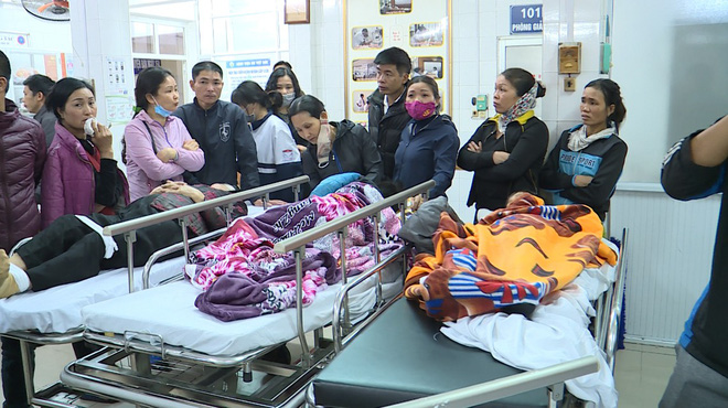 Trường tiểu học có lan can bị sập khiến 16 học sinh nhập viện xây từ 20 năm trước