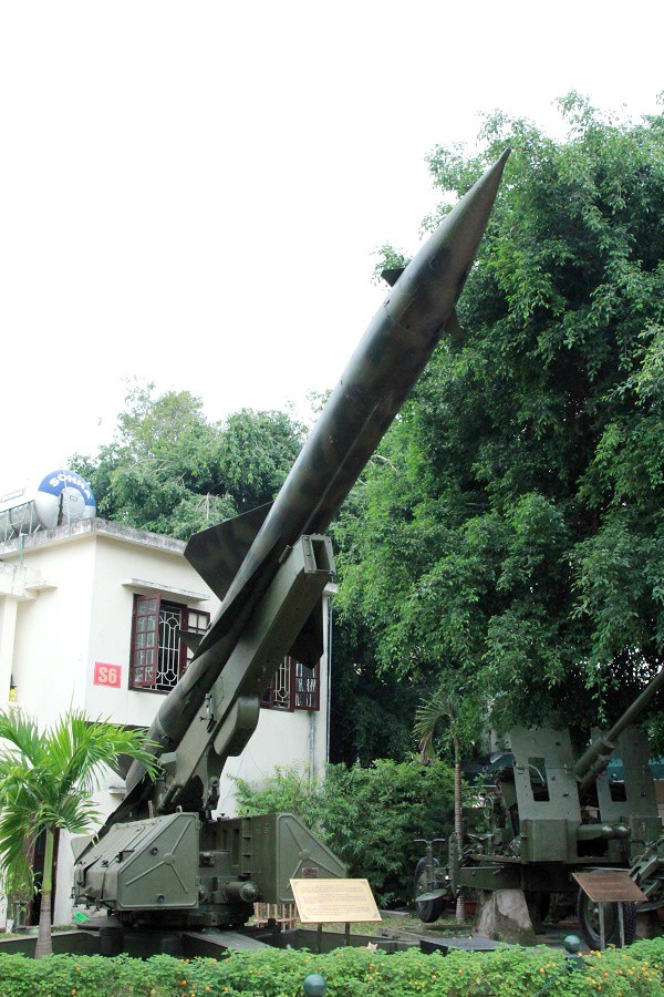 B-52 Mỹ ăn đòn đau của tên lửa VN: Ngày rung chuyển thế giới không thể quên