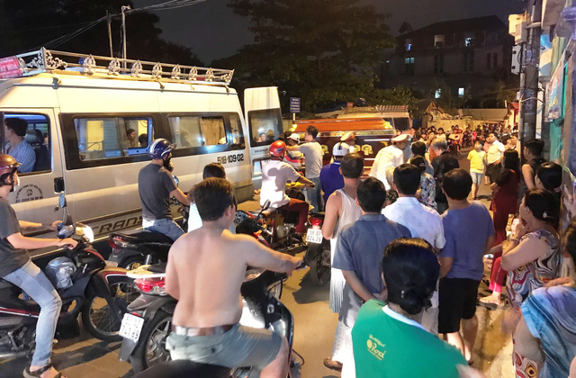 Vụ 3 người trong gia đình tử vong: Nghi án siết cổ giết vợ con rồi tự sát