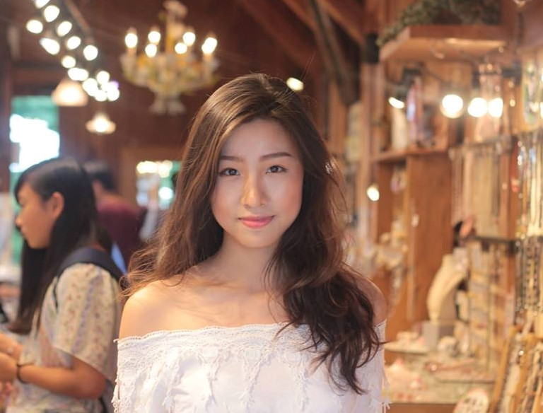 Á khôi ĐH Kinh tế TP.HCM lọt top 45 Hoa hậu Hoàn vũ là ai?