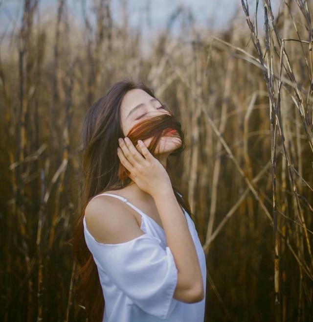 Á khôi ĐH Kinh tế TP.HCM lọt top 45 Hoa hậu Hoàn vũ là ai?