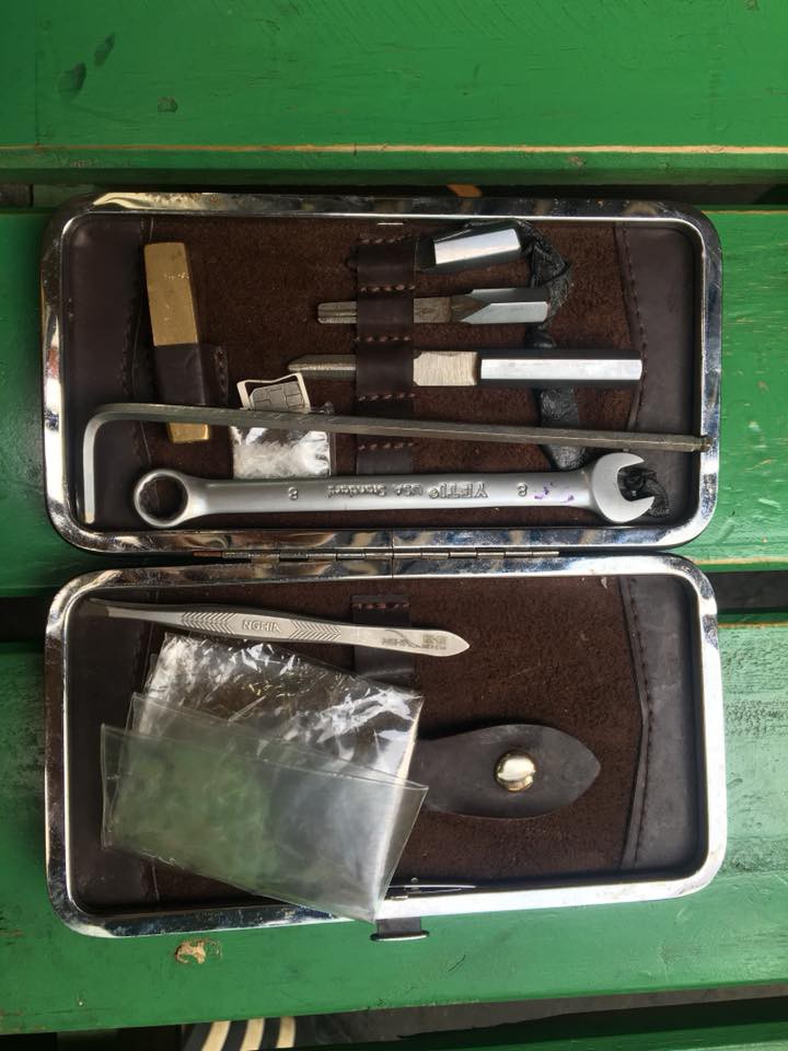 Con boss xuất sắc nhất 2017: Đuổi ăn trộm rơi cả điện thoại và ma túy lại hiện trường