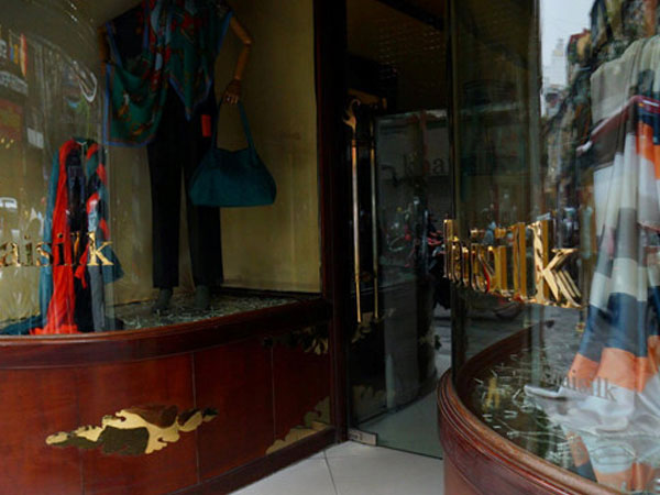 Khăn Khaisilk không có lụa: Đoàn kiểm tra phải đấu tranh gay gắt