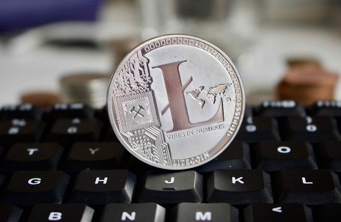 Đánh bại Bitcoin, Litecoin tăng gần 5.800% trong năm nay