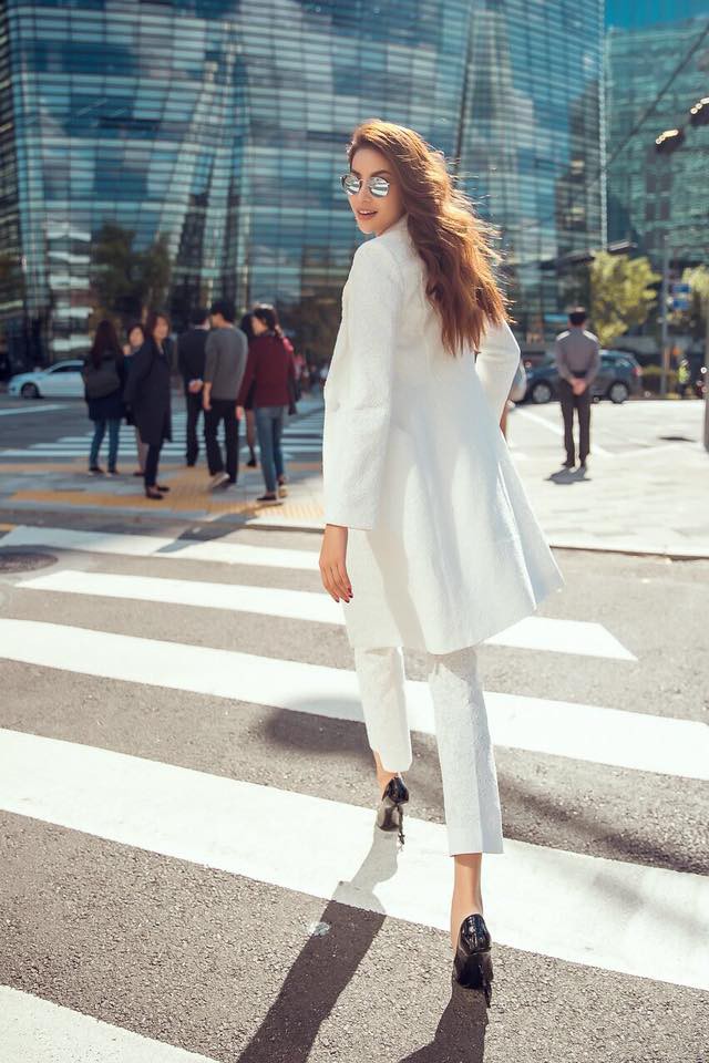 Các người đẹp Việt thời thượng hết nấc khi diện những thiết kế áo khoác quen thuộc của mùa đông