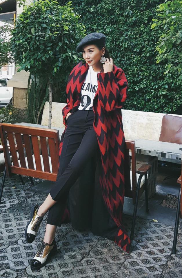 Các người đẹp Việt thời thượng hết nấc khi diện những thiết kế áo khoác quen thuộc của mùa đông