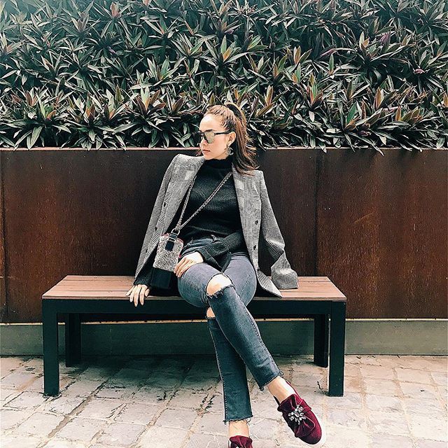 Các người đẹp Việt thời thượng hết nấc khi diện những thiết kế áo khoác quen thuộc của mùa đông