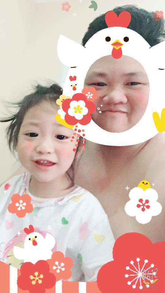 Ông bố to như khủng long kể chuyện bị con gái 3 tuổi bắt nạt ra mặt mà không dám phản kháng Ông bố to như khủng long kể chuyện bị con gái 3 tuổi bắt nạt ra mặt mà không dám phản kháng